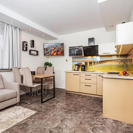 Apartamenty Czarny Kormoran ヘル エクステリア 写真