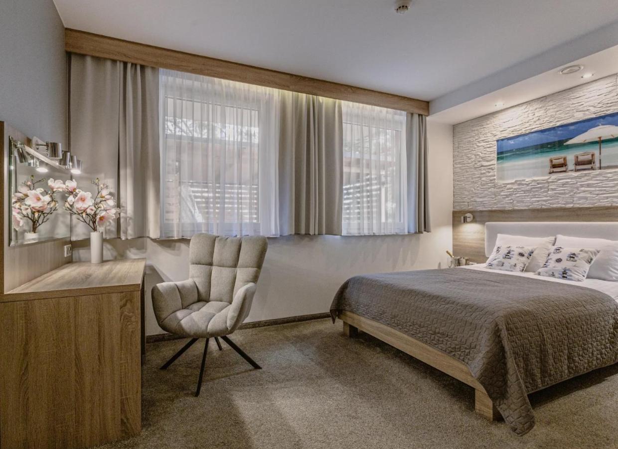 Apartamenty Czarny Kormoran ヘル エクステリア 写真